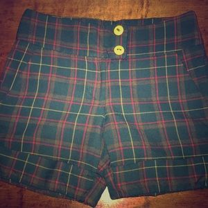 Betsy Johnson wool Dress shorts plaid